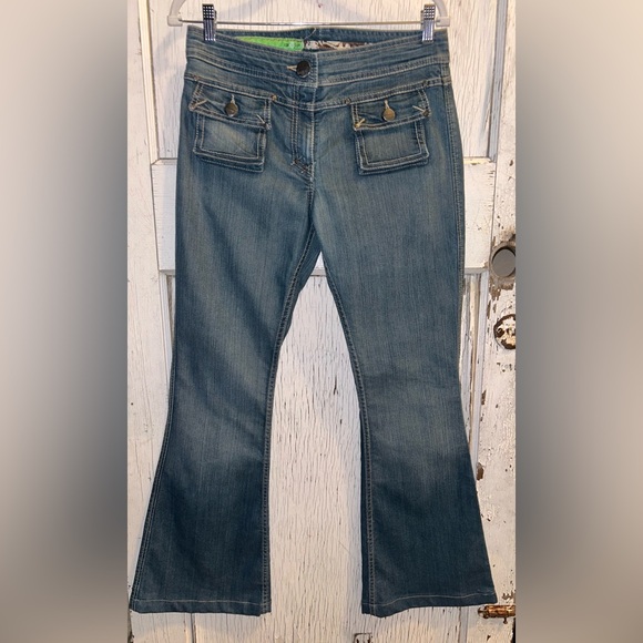 🦋Vintage Low Rise Flare Denim/Jeans by GIO🦋 - Picture 2 of 6